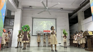 6B Creative Assembly — photo 1