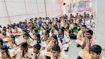 Dr. Pravin Gore’s Session for Students on his Journey as a Doctor — photo 1