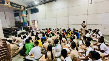 Dr. Pravin Gore’s Session for Students on his Journey as a Doctor — photo 3