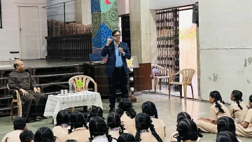 Dr. Pravin Gore’s Session for Students on his Journey as a Doctor — photo 4